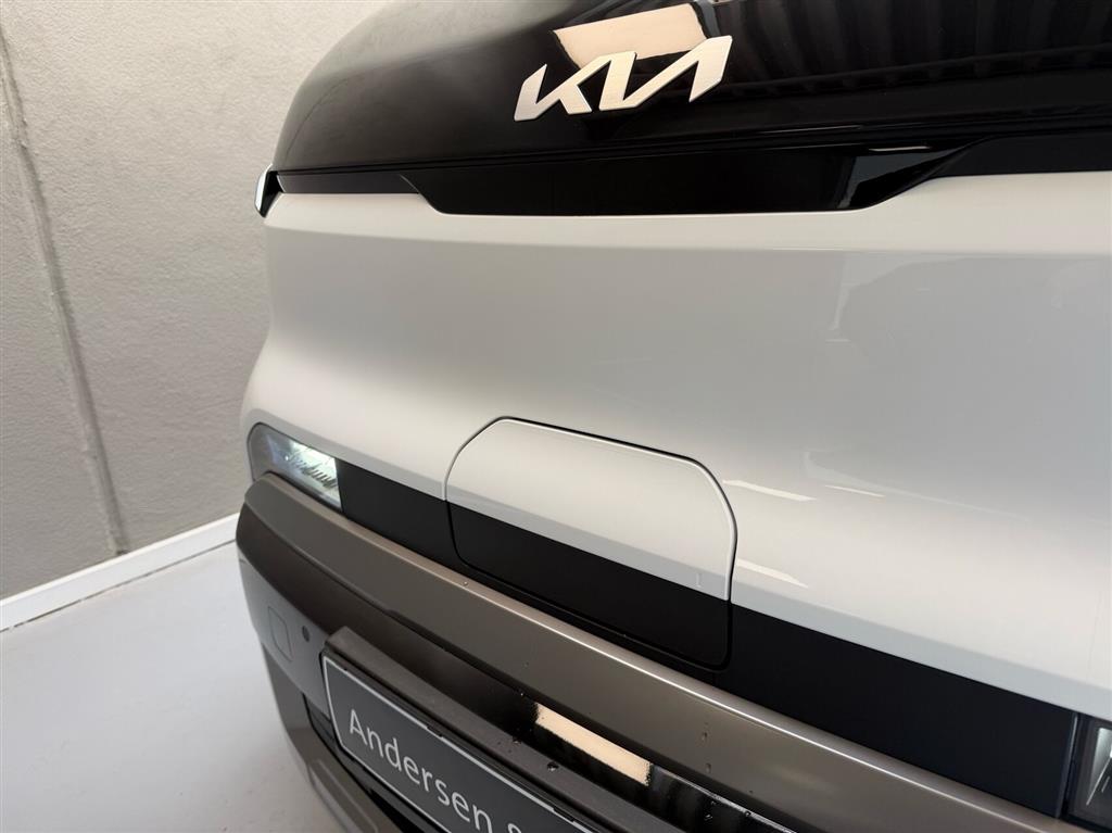 Kia PV5 Cargo L2H1 EL Long Range Work Pro 163HK Van Aut. - Image 15