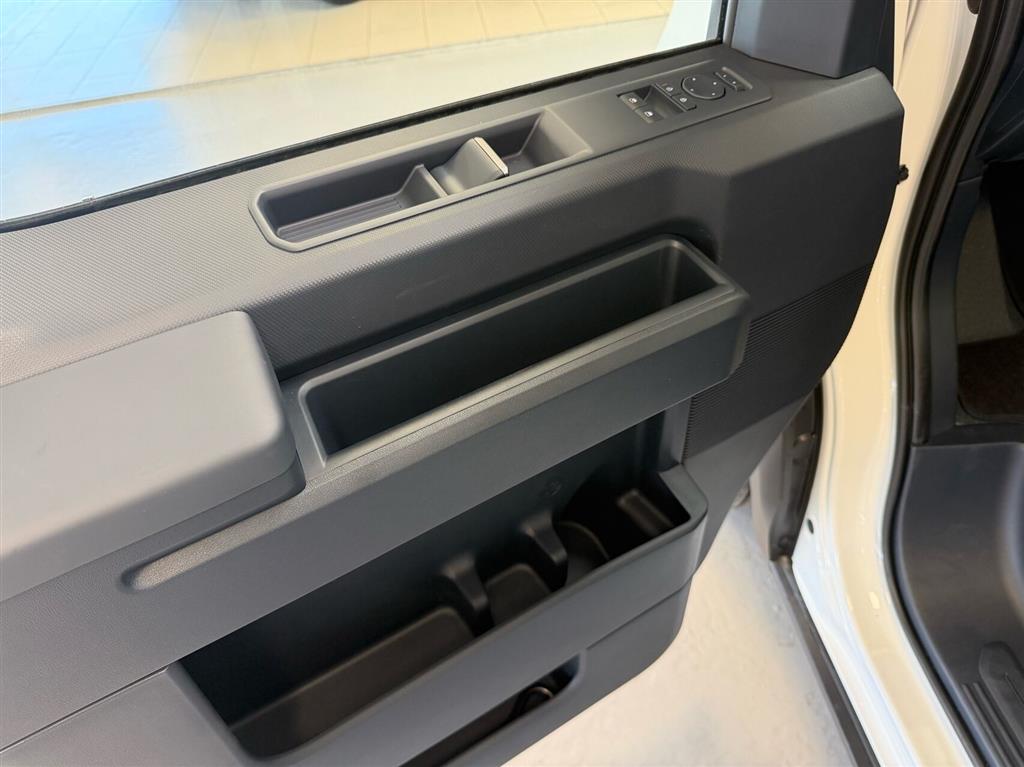 Kia PV5 Cargo L2H1 EL Long Range Work Pro 163HK Van Aut. - Image 19