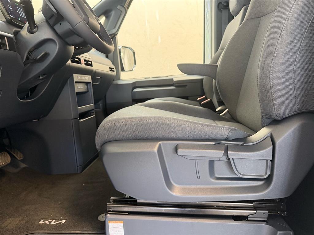Kia PV5 Cargo L2H1 EL Long Range Work Pro 163HK Van Aut. - Image 22