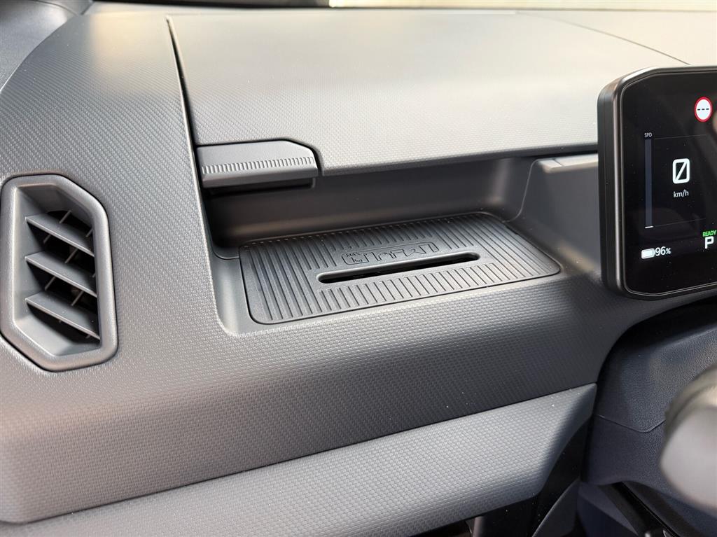 Kia PV5 Cargo L2H1 EL Long Range Work Pro 163HK Van Aut. - Image 27