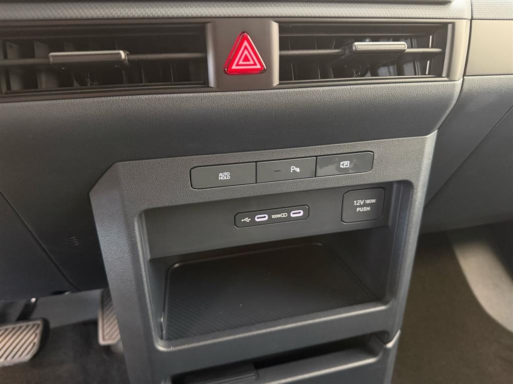 Kia PV5 Cargo L2H1 EL Long Range Work Pro 163HK Van Aut. - Image 37