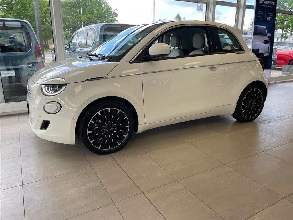 Fiat 500e 3+1 EL La Prima By Bocelli 118HK 4d Aut. - Image 2