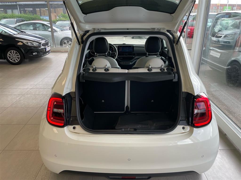 Fiat 500e 3+1 EL La Prima By Bocelli 118HK 4d Aut. - Image 17