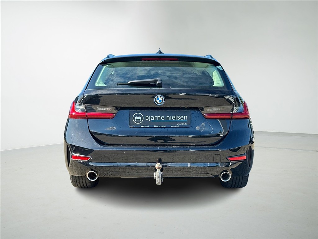BMW 330e Touring 2,0 Plugin-hybrid Sport Line Steptronic 292HK Stc 8g Aut. - Image 4