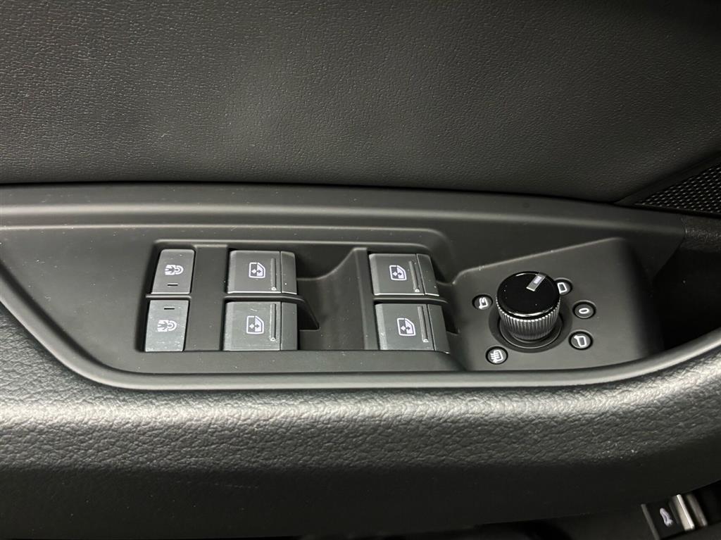 Audi E-tron 55 Quattro 408HK 5d Aut. - Image 13