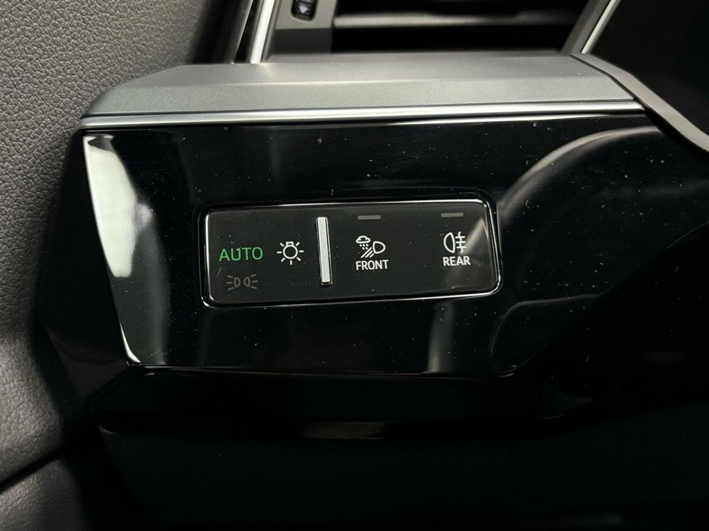 Audi E-tron 55 Quattro 408HK 5d Aut. - Image 29