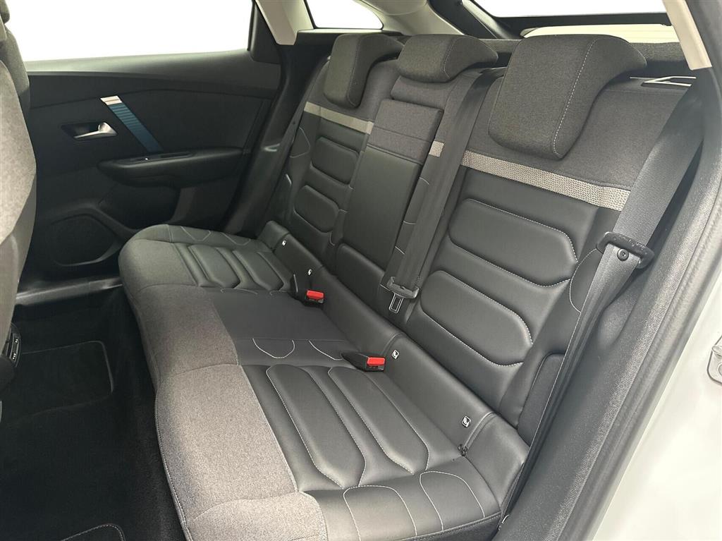 Citroën e-C4 EL Shine 136HK 5d Aut. - Image 13