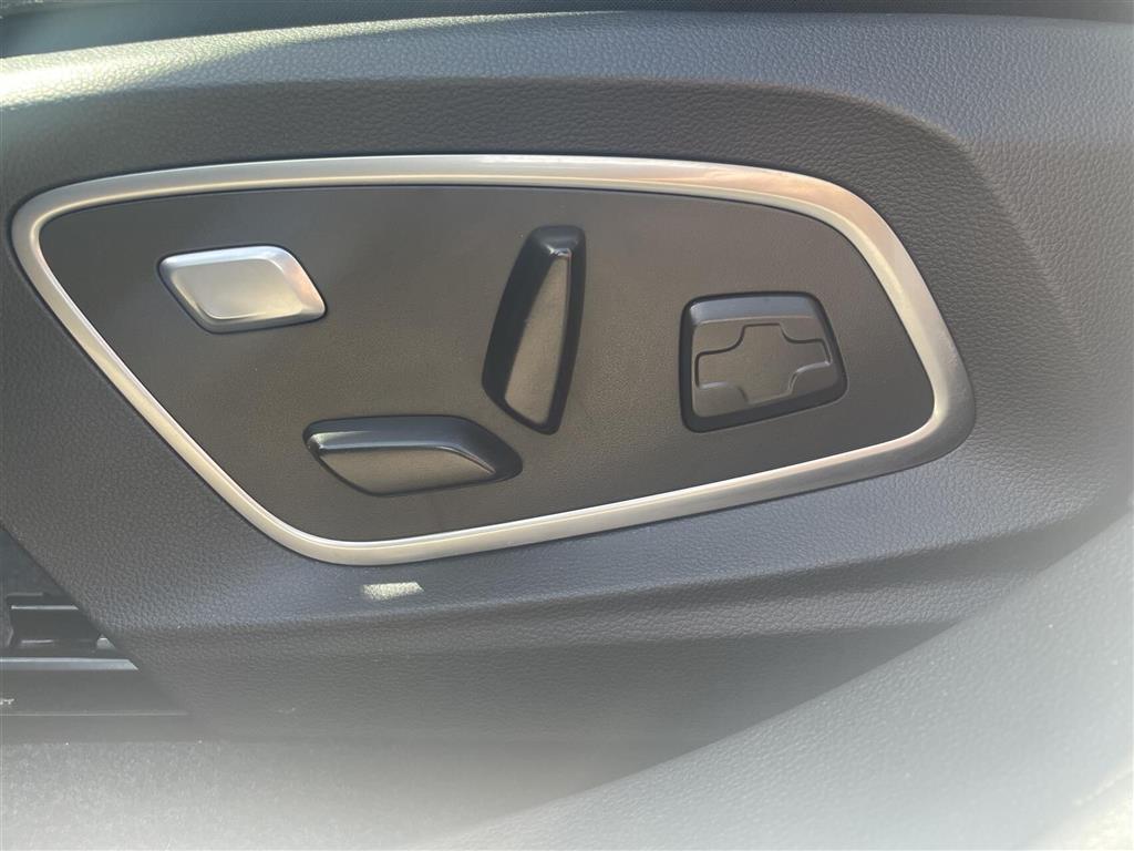 Renault Mégane E-TECH Iconic 220HK 5d Aut. - Image 16