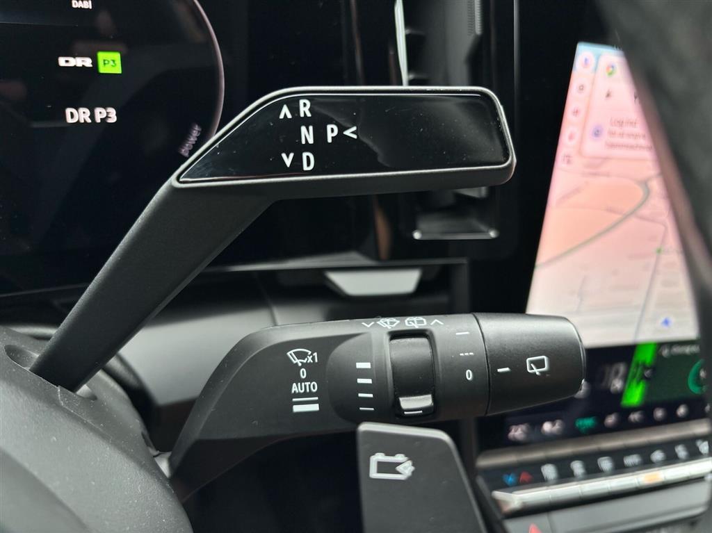 Renault Mégane E-TECH Iconic 220HK 5d Aut. - Image 20