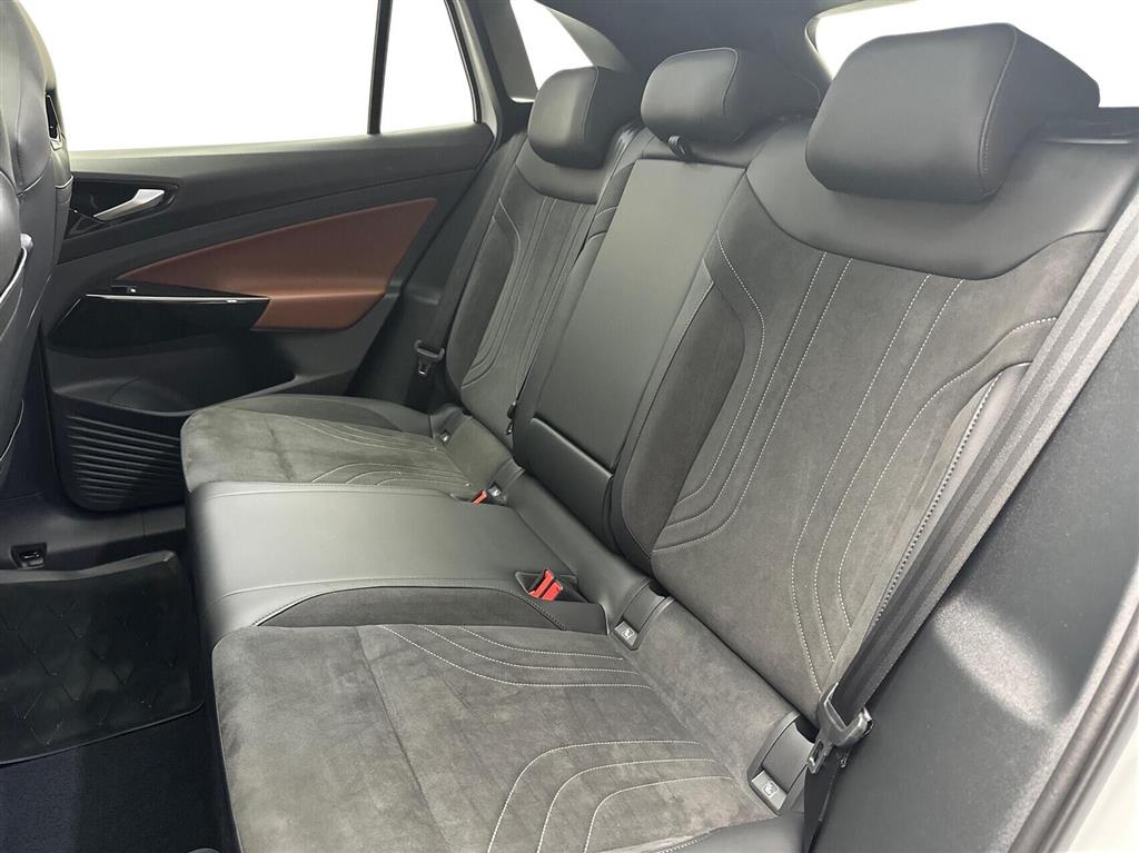 VW ID.4 EL Max Performance 204HK 5d Aut. - Image 12
