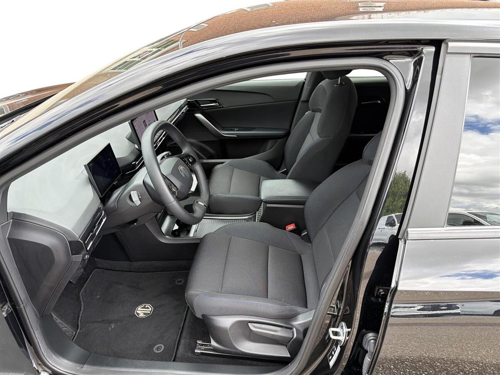 MG MG4 Electric EL Comfort 204HK 5d Aut. - Image 4