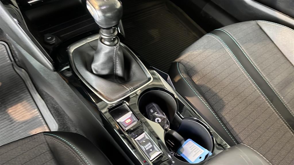 Peugeot 2008 1,2 PureTech Selection Sport 130HK 5d - Image 11