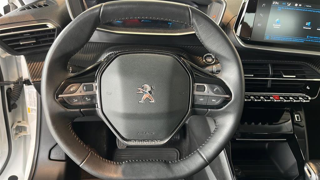 Peugeot 2008 1,2 PureTech Selection Sport 130HK 5d - Image 13