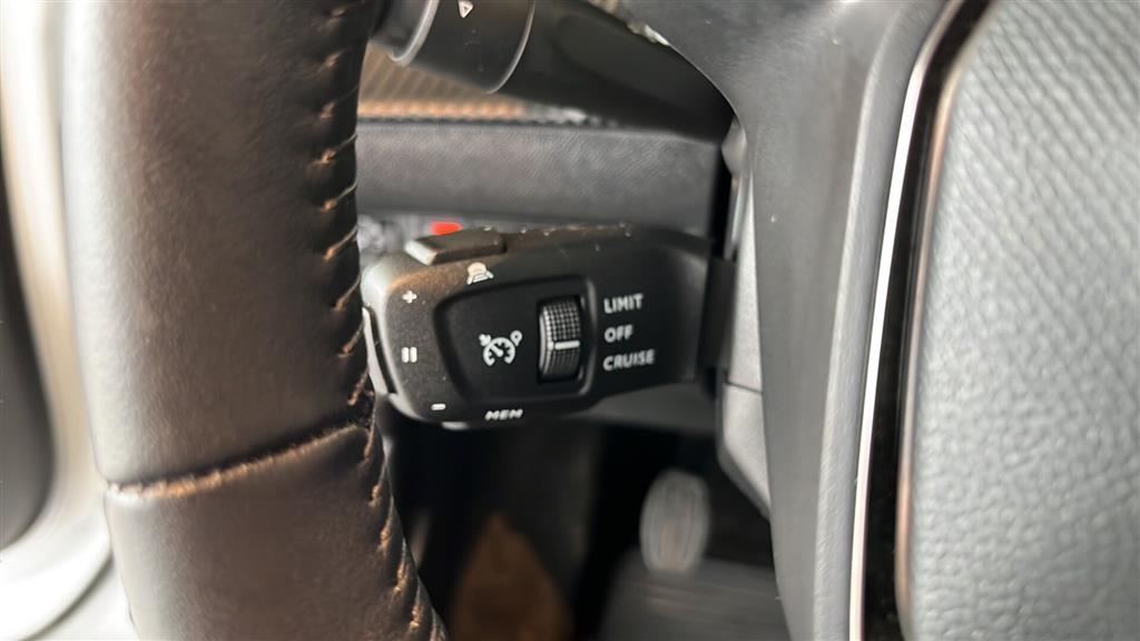 Peugeot 2008 1,2 PureTech Selection Sport 130HK 5d - Image 14
