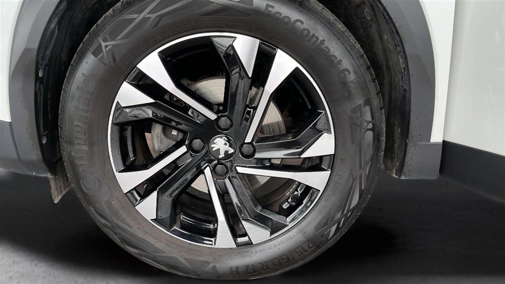 Peugeot 2008 1,2 PureTech Selection Sport 130HK 5d - Image 17