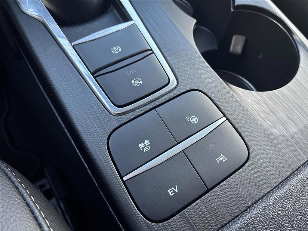 Ford Kuga 2,5 Plugin-hybrid Titanium X CVT 225HK 5d Trinl. Gear - Image 28