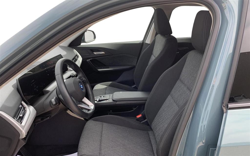 BMW iX1 eDrive20 EL xLine 204HK 5d Aut. - Image 9