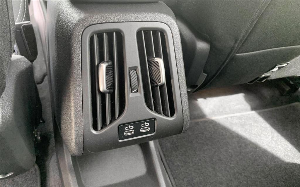 BMW iX1 eDrive20 EL xLine 204HK 5d Aut. - Image 20