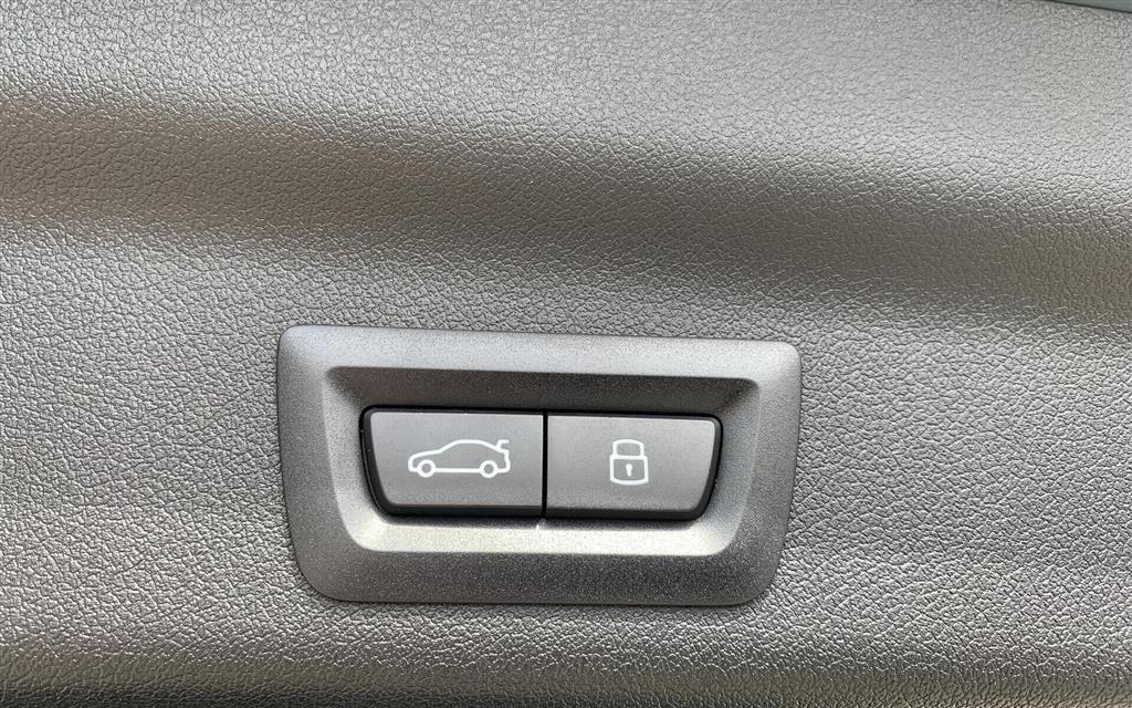 BMW iX1 eDrive20 EL xLine 204HK 5d Aut. - Image 21