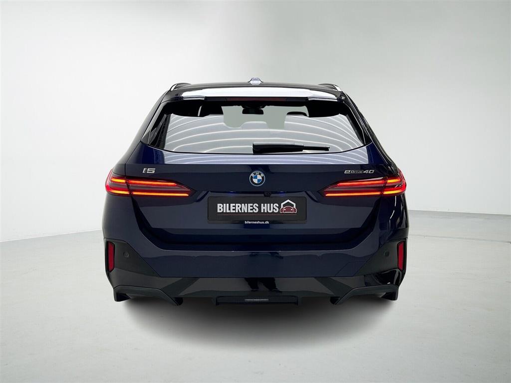 BMW i5 eDrive40 Touring EL Fully Charged 340HK Stc Aut. - Image 8