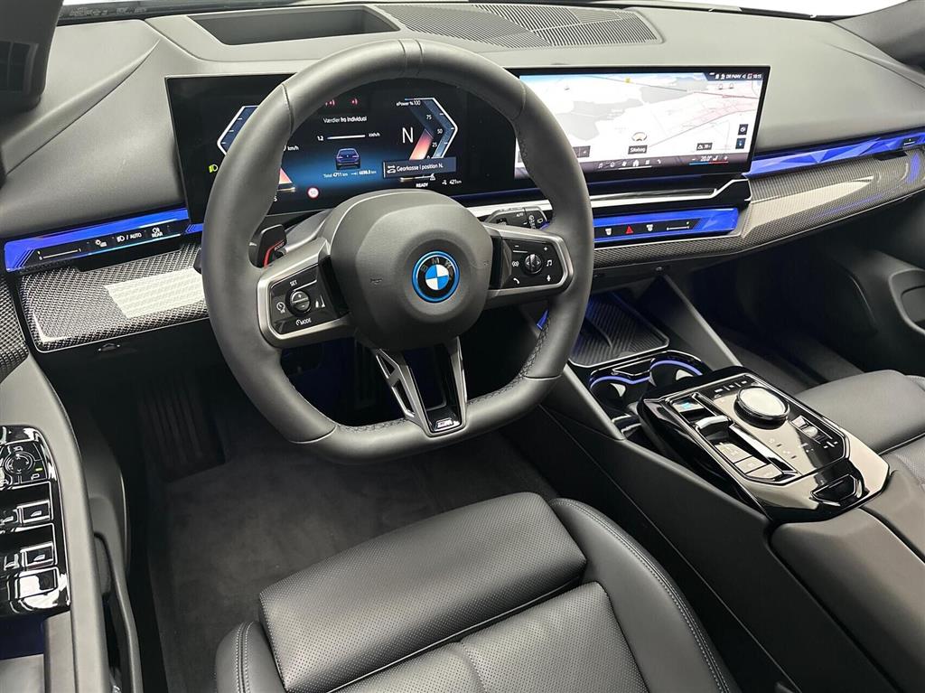 BMW i5 eDrive40 Touring EL Fully Charged 340HK Stc Aut. - Image 4
