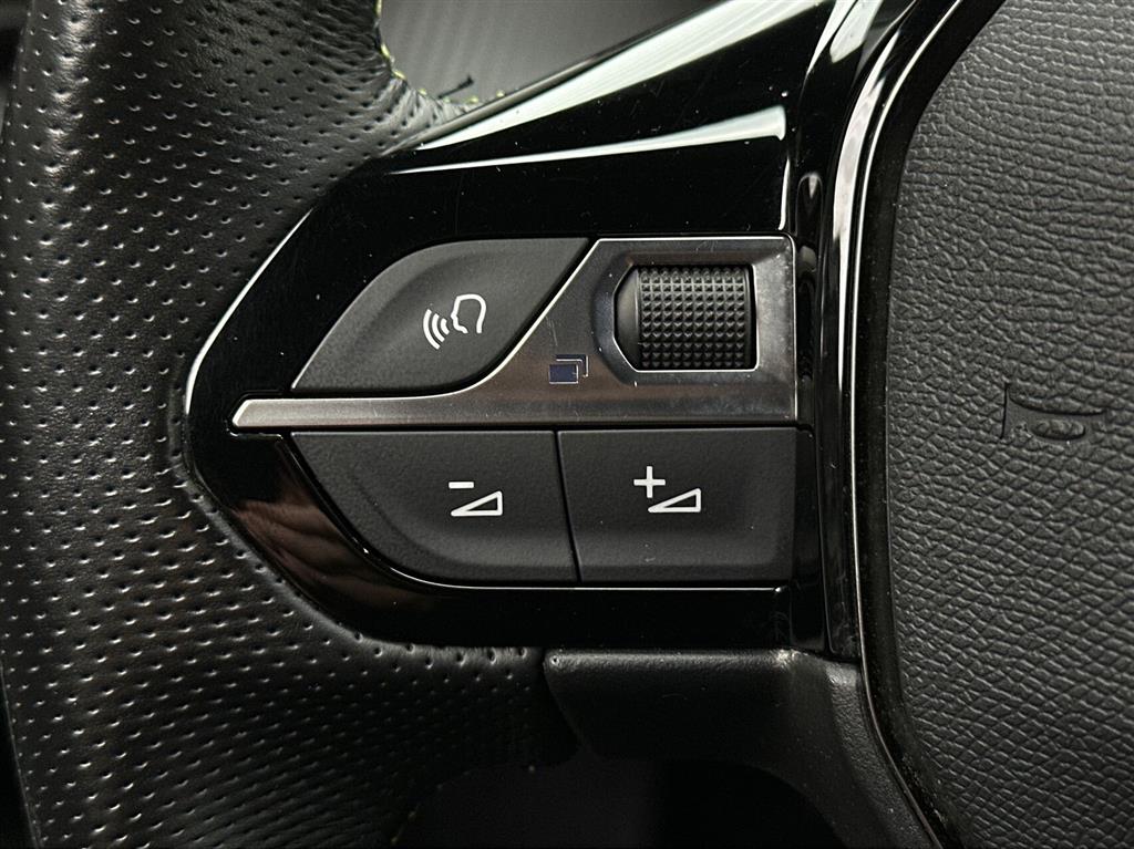 Peugeot e-2008 EL GT 136HK 5d Aut. - Image 16
