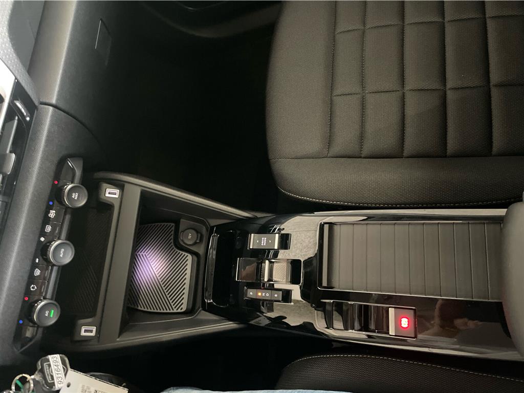 Citroën e-C4 EL Plus 136HK 5d Aut. - Image 23