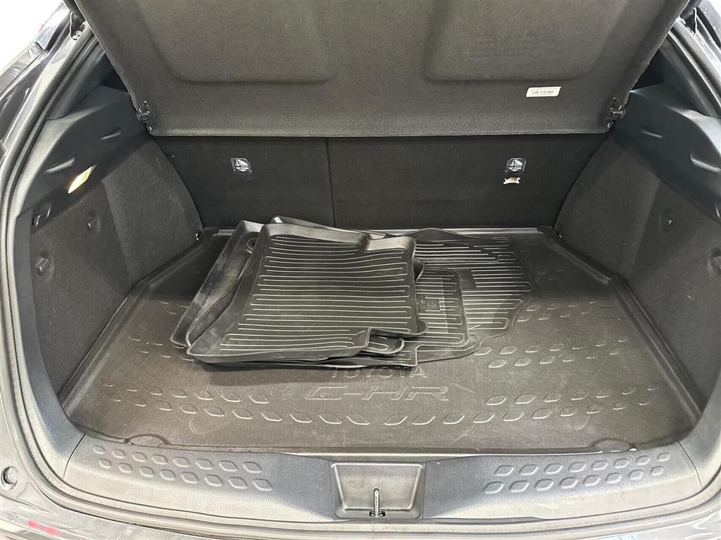 Toyota C-HR 2,0 Hybrid C-HIC Multidrive S 184HK 5d Aut. - Image 13