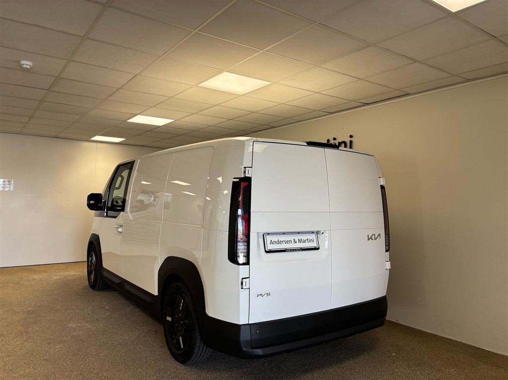 Kia PV5 Cargo L2H1 EL Long Range Work Pro 163HK Van Aut. - Image 3