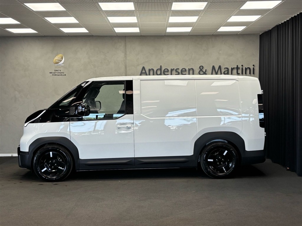 Kia PV5 Cargo L2H1 EL Long Range Work Pro 163HK Van Aut. - Image 2
