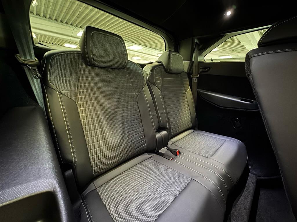 Peugeot e-5008 EL GT 210HK 5d Aut. - Image 14