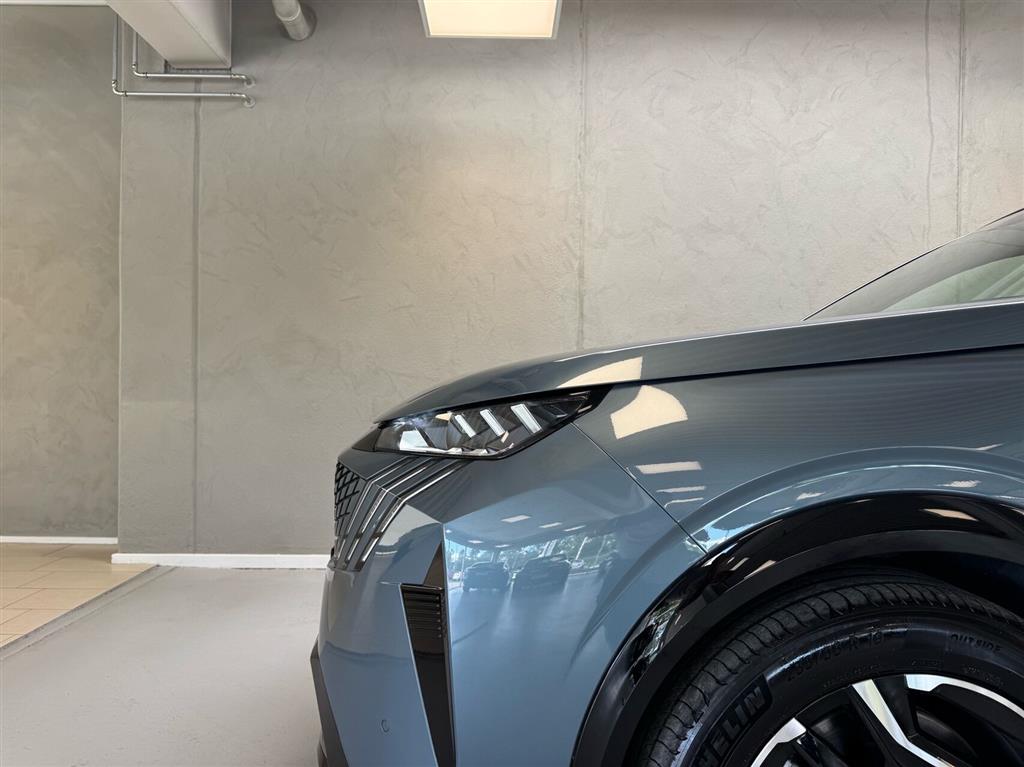 Peugeot e-5008 EL GT 210HK 5d Aut. - Image 29