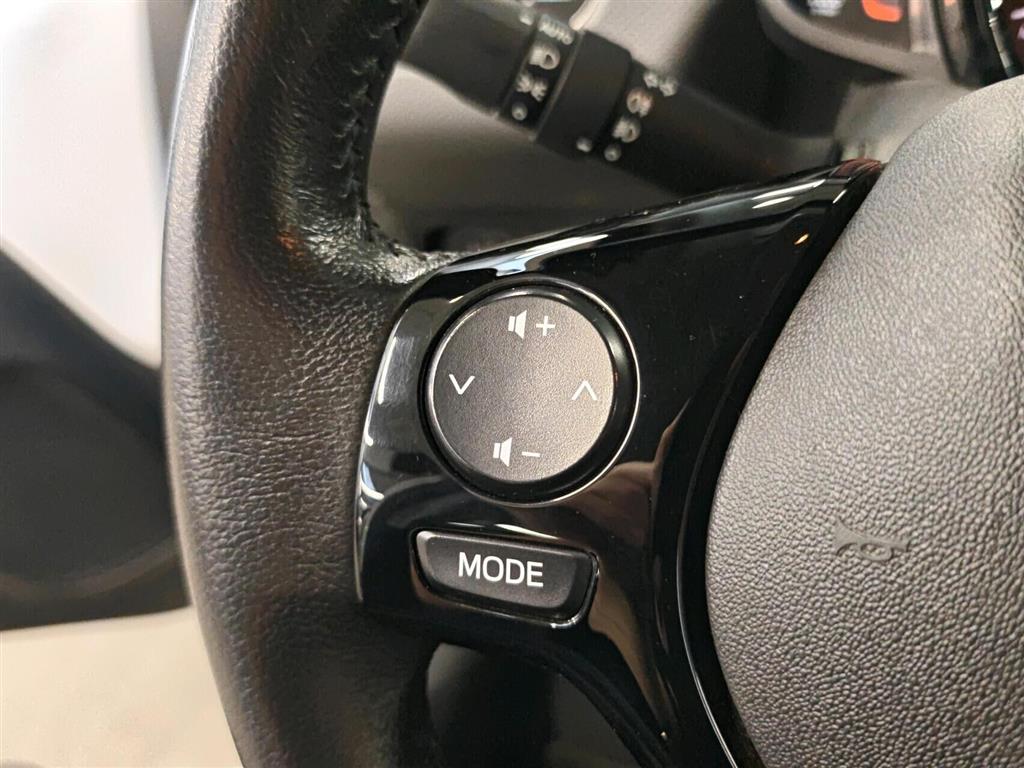 Peugeot 108 1,0 e-Vti Allure+ 72HK 5d - Image 11