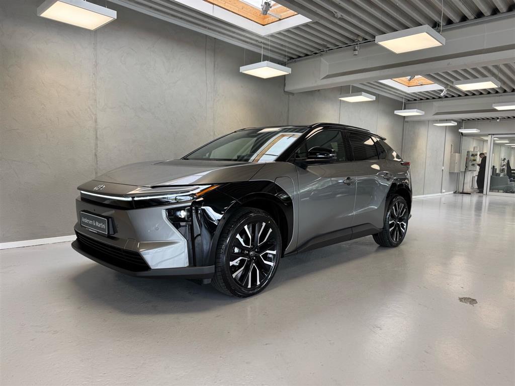 Toyota bZ4X EL Executive Panorama Bitone AWD 343HK 5d Aut.