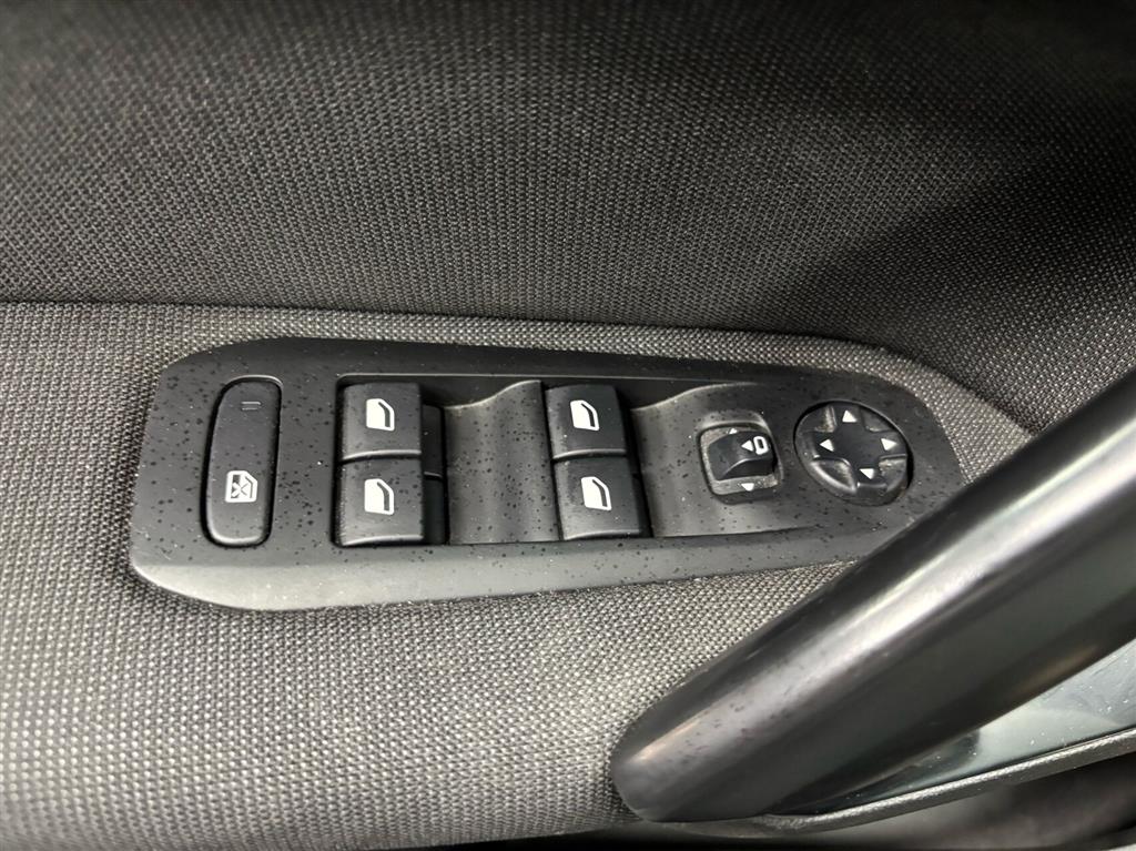 Peugeot 308 1,2 PureTech Allure+ 130HK 5d 6g - Image 11