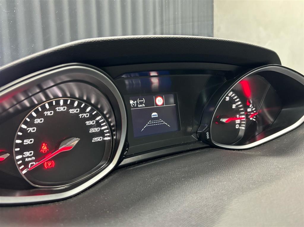 Peugeot 308 1,2 PureTech Allure+ 130HK 5d 6g - Image 23