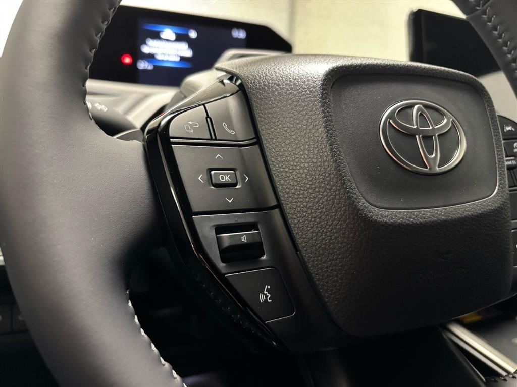 Toyota bZ4X EL Executive 224HK 5d Aut. - Image 11