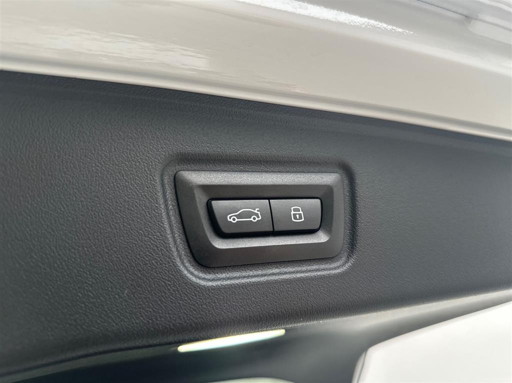 BMW i5 xDrive40 Touring EL Fully Charged 4x4 394HK Stc Aut. - Image 22