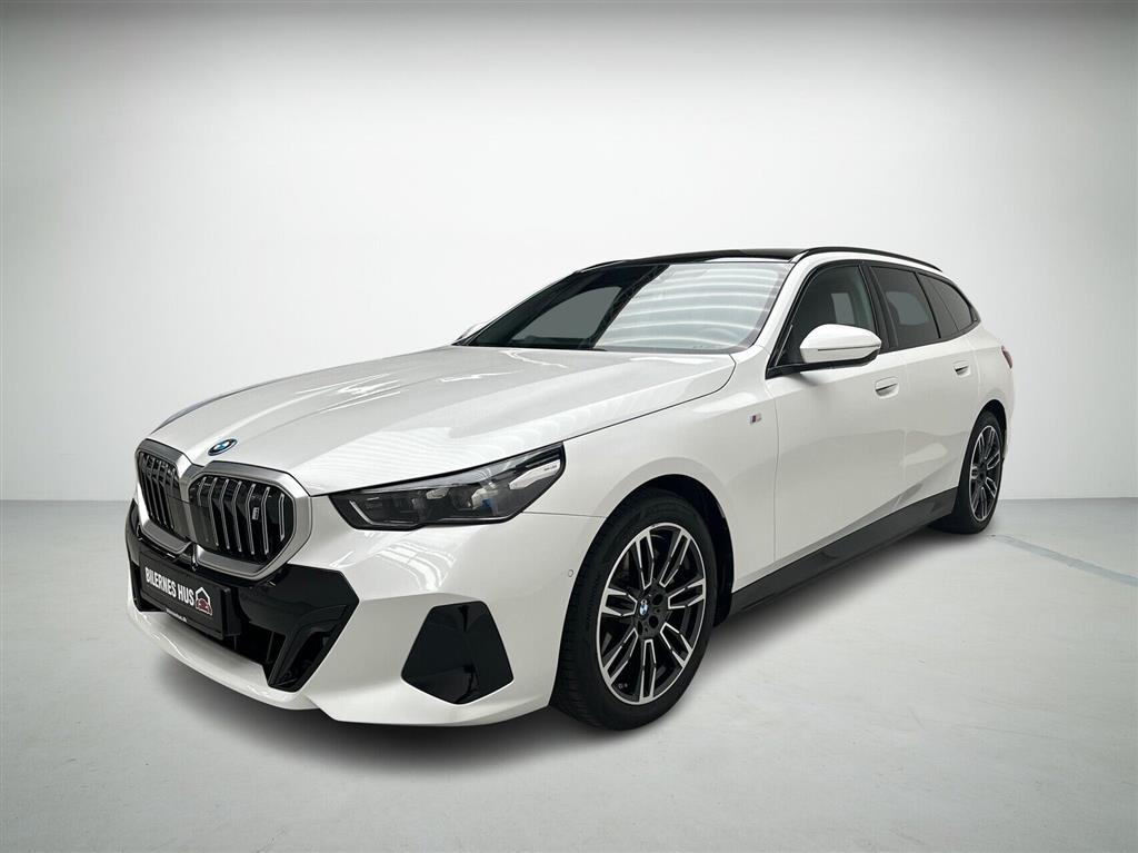 BMW i5 xDrive40 Touring EL Fully Charged 4x4 394HK Stc Aut.