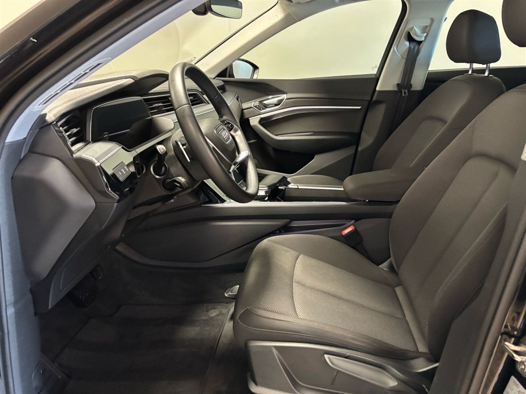 Audi E-tron 50 Quattro 313HK 5d Aut. - Image 4