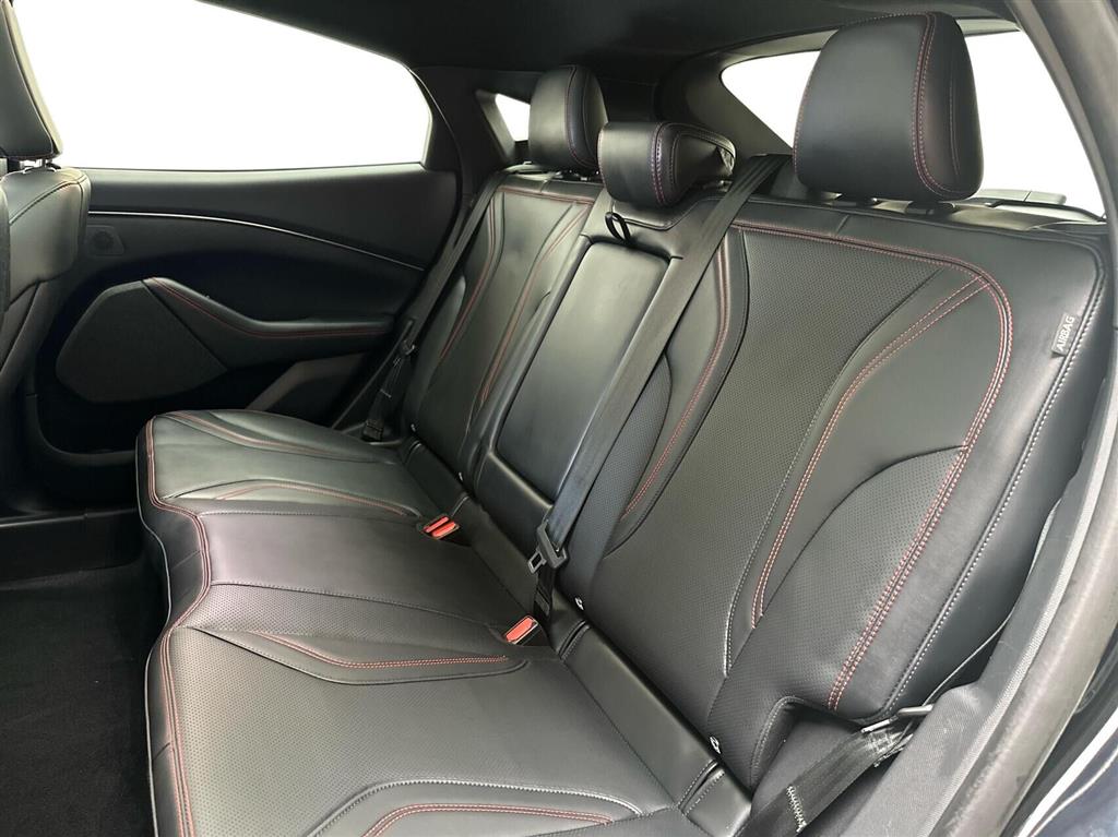 Ford Mustang Mach-E EL UR Premium AWD 351HK 5d Aut. - Image 13