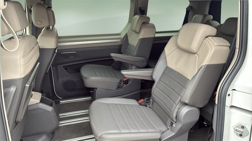 VW Multivan Kort 1,4 TSI Plugin-hybrid Style DSG 218HK 6g Aut. - Image 8