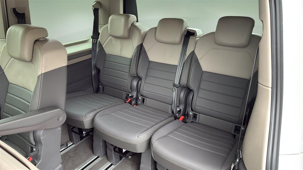 VW Multivan Kort 1,4 TSI Plugin-hybrid Style DSG 218HK 6g Aut. - Image 9