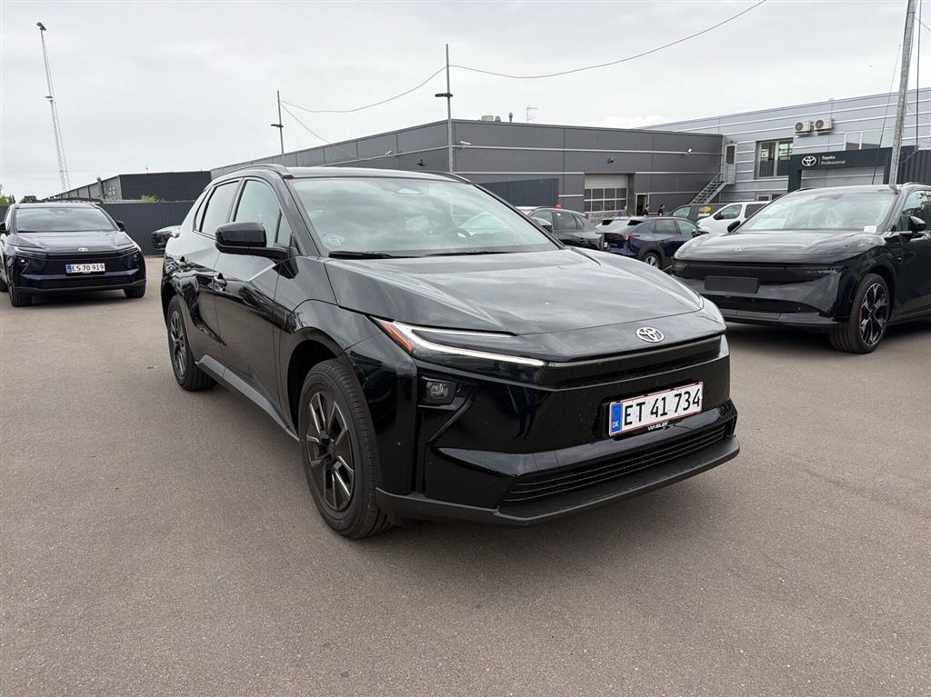 Toyota bZ4X 165 kW (224 hk) aut. gear Active Tech - Image 3