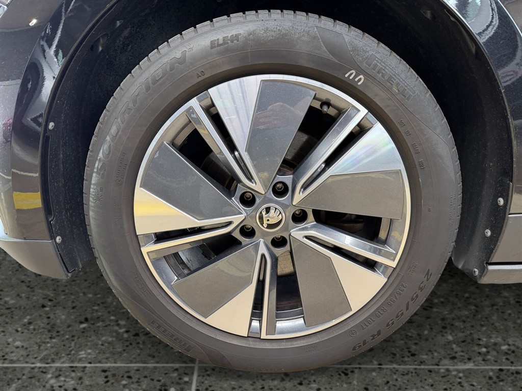 Skoda Enyaq 80 iV 204HK 5d Aut. - Image 9