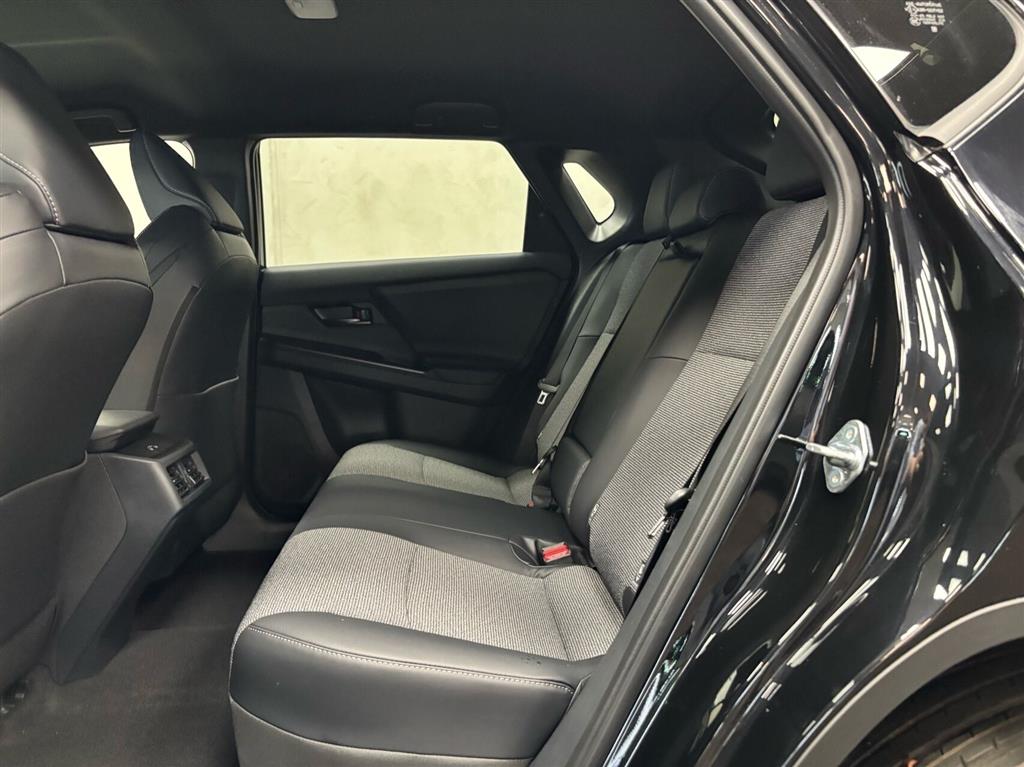 Toyota bZ4X EL Active 224HK 5d Aut. - Image 9