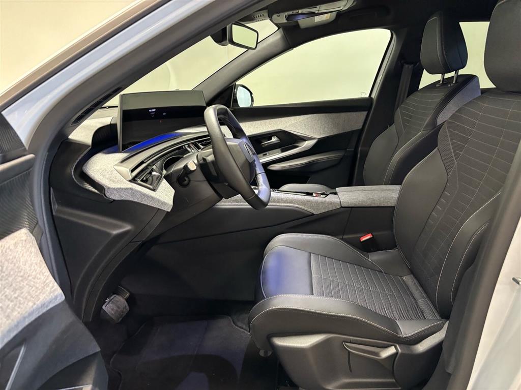 Peugeot e-3008 EL Allure 210HK 5d Aut. - Image 4