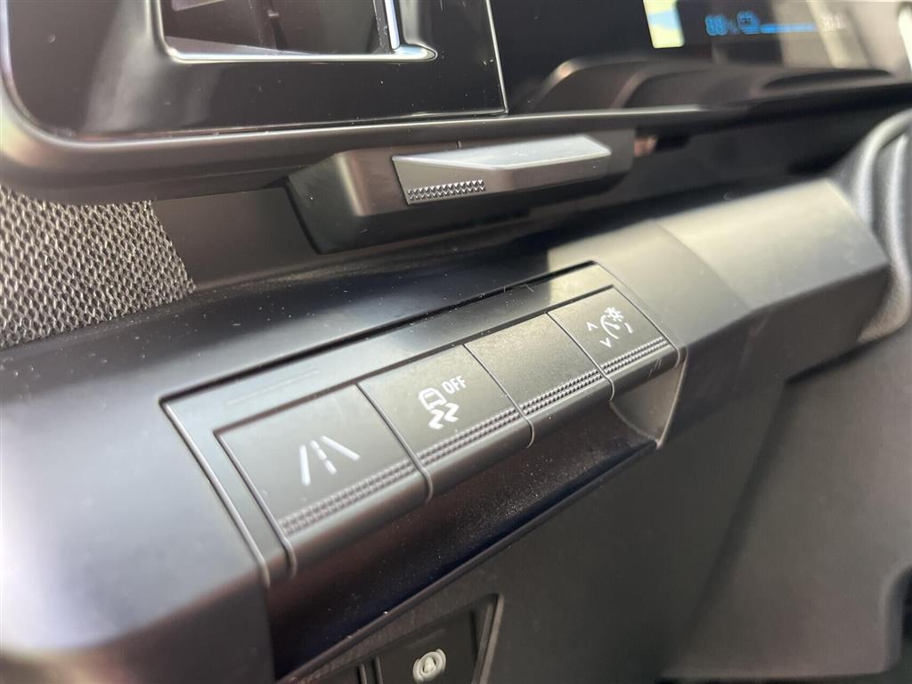 Renault Mégane E-TECH Techno 220HK 5d Aut. - Image 16