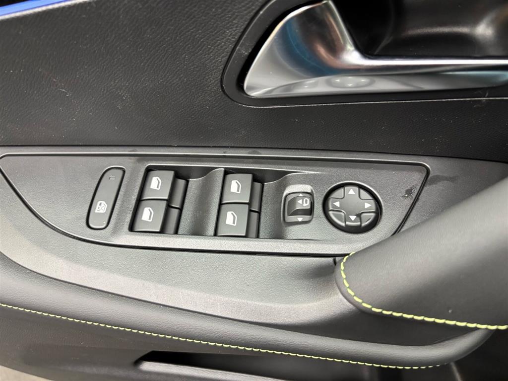 Peugeot e-2008 EL GT 156HK 5d Aut. - Image 12