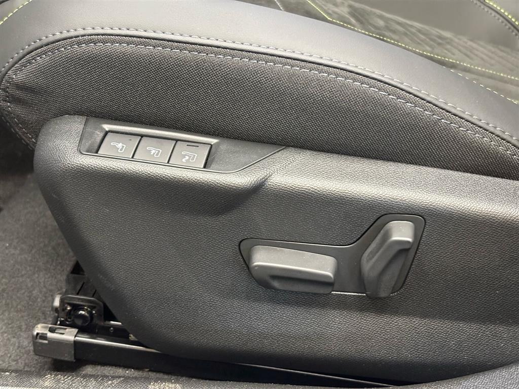 Peugeot e-2008 EL GT 156HK 5d Aut. - Image 11
